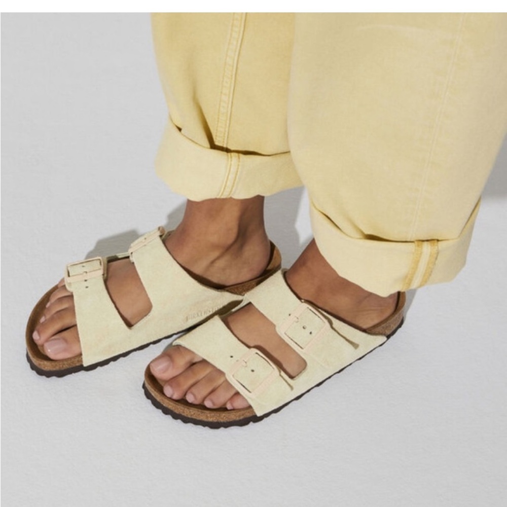 Soft footbed Arizona Birkenstock color Almond